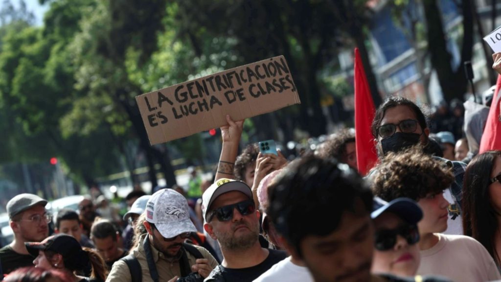 Proteste in Mexiko-Stadt gegen Gentrifizierung im Zuge der Fußball-WM 2026