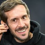 Fußball-Bundesliga: "Beeindruckend gut": Freiburg verlängert mit Schuster