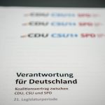 Koalition: Paragraf 218: Schwarz-Rot debattiert über Koalitionsvertrag