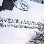 Gerichte: OVG: Bezüge des suspendierten Landrats zu Recht gekürzt