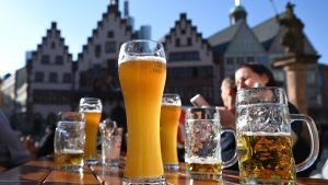 Neuer Tarifvertrag: Mehr Geld für Beschäftigte in Brauereien