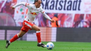 Transfers: Konkurrenz für Bayern? Simons bei Chelsea im Gespräch