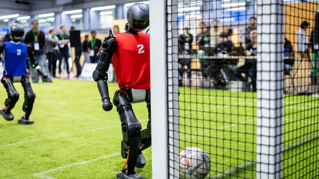 RoboCup: Roboterfußball-WM - Deutsches Team holt Titel