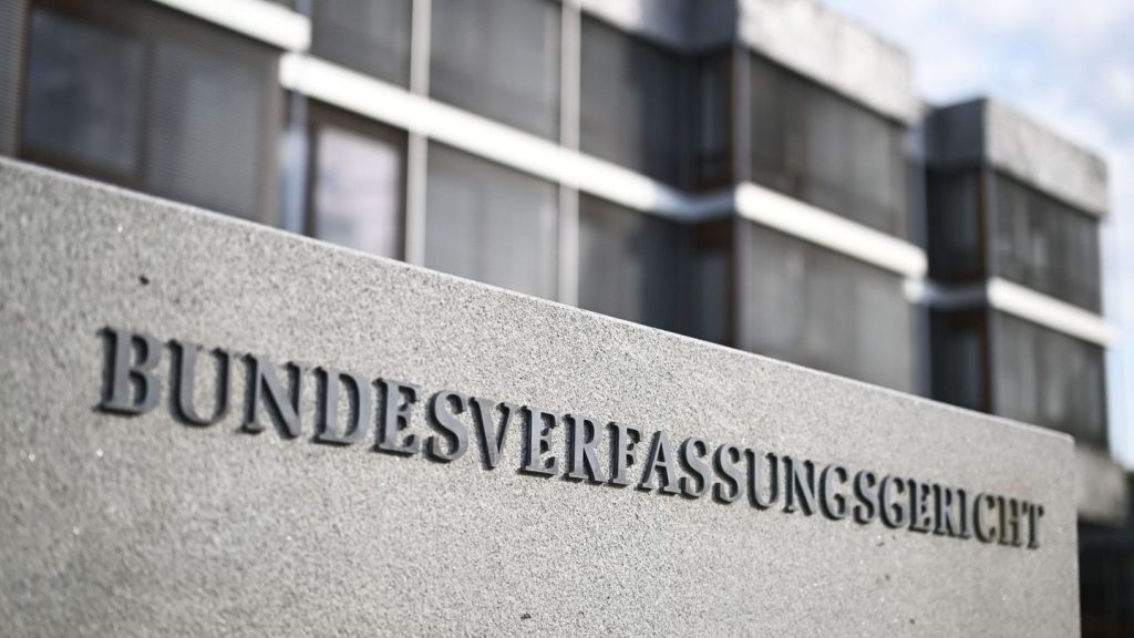Urteile: Assistierter Suizid: Arzt scheitert mit Klage in Karlsruhe