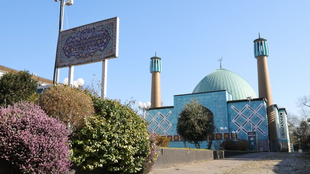 IZH-Verbot: Weitere Nutzung der Blauen Moschee unklar