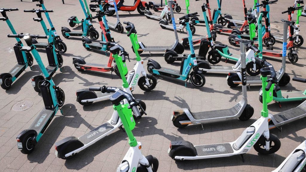 Verkehr: So will Hessen E-Scooter sicherer machen