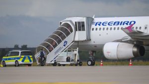Migrationspolitik: Mutmaßlicher Abschiebeflug in den Irak in Leipzig gestartet