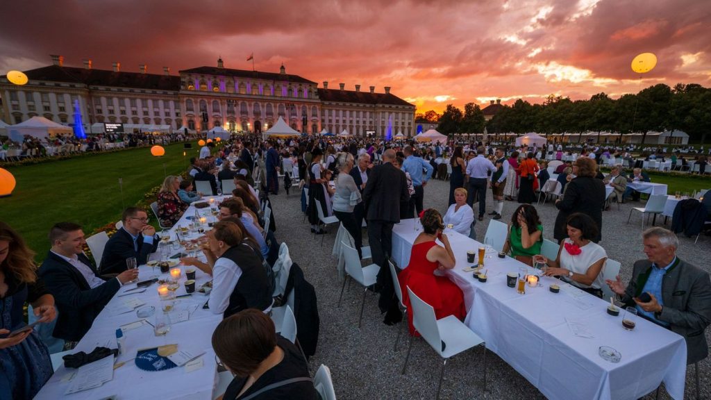 Sommerfest: Landtags-Sommerempfang mit Prominenten und Ehrenamtlichem