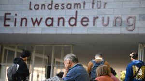 Dobrindt kritisiert Berliner Landesamt für digitale Einbürgerung ohne persönliche Vorsprache