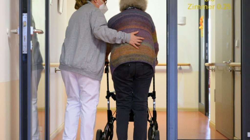 Analyse: Eigenbeteiligung für Pflegebedürftige in Heimen weiter gestiegen