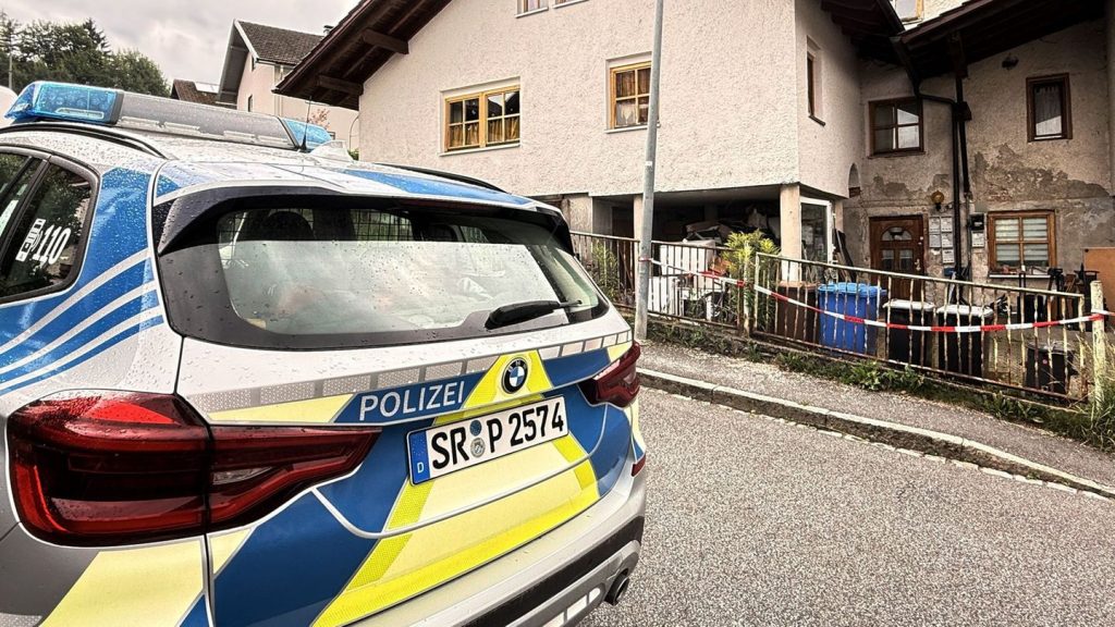Kriminalität: Mehr Infos zu Ermittlungen zu drei Toten in Zwiesel erwartet