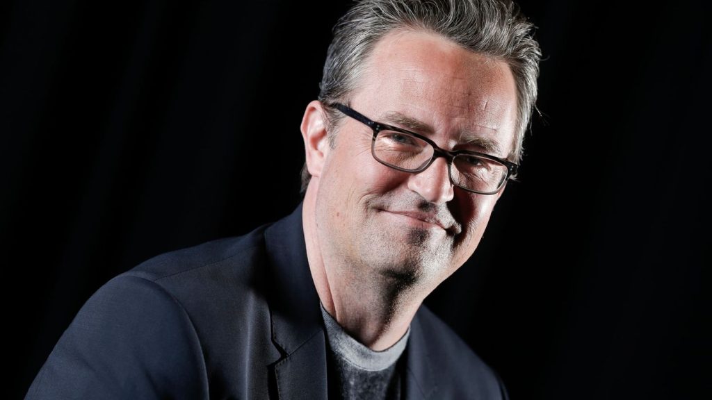 Drogentod im Pool: Nach Tod von Matthew Perry: Arzt bekennt sich schuldig
