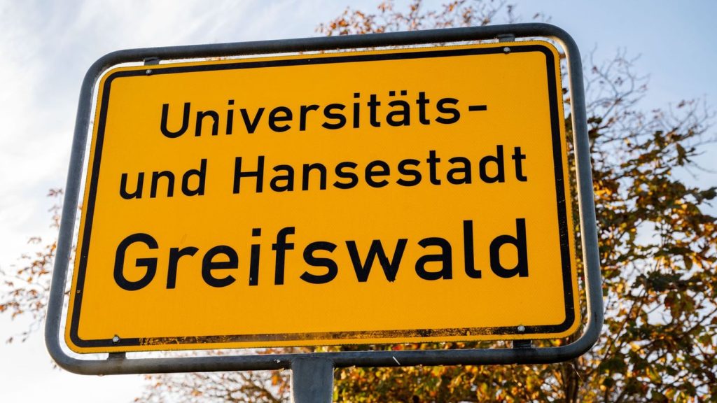 Rassismus: Berliner Schüler bei Klassenfahrt rassistisch beleidigt