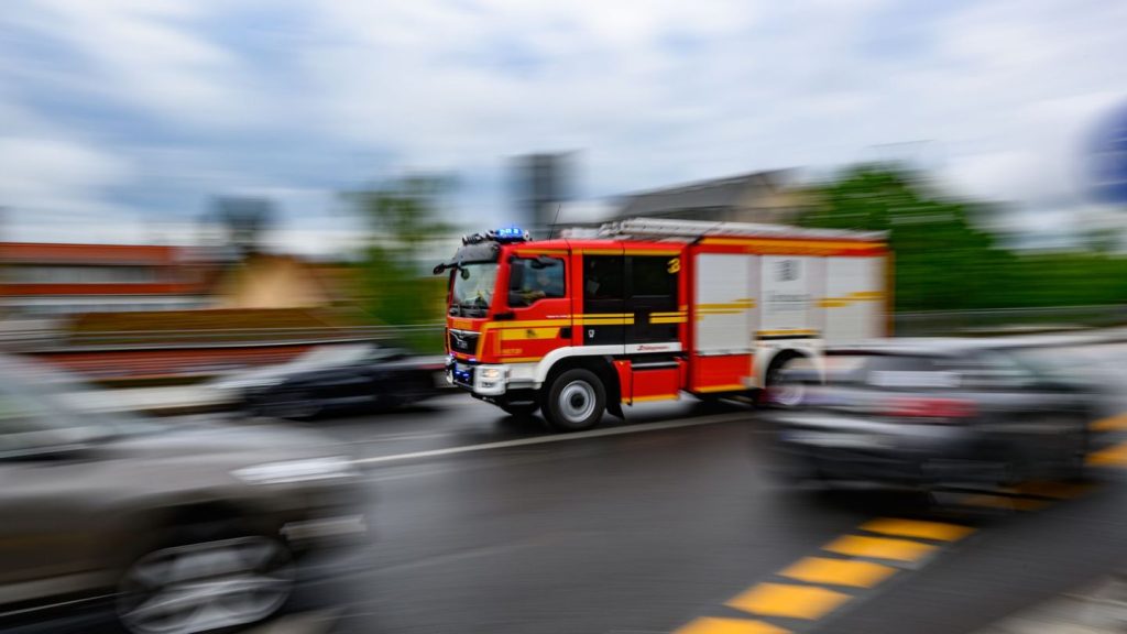 Dresden: Brand in 15. Etage von Hochhaus - Feuerwehrmann verletzt