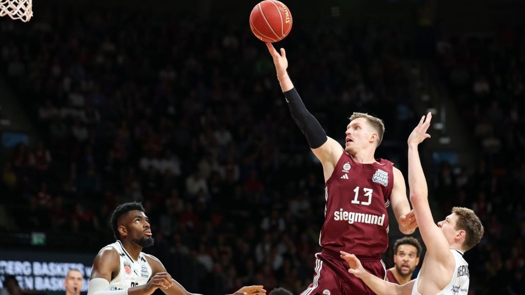 Bundesliga: Bamberger Basketballer freuen sich über Rückkehrer
