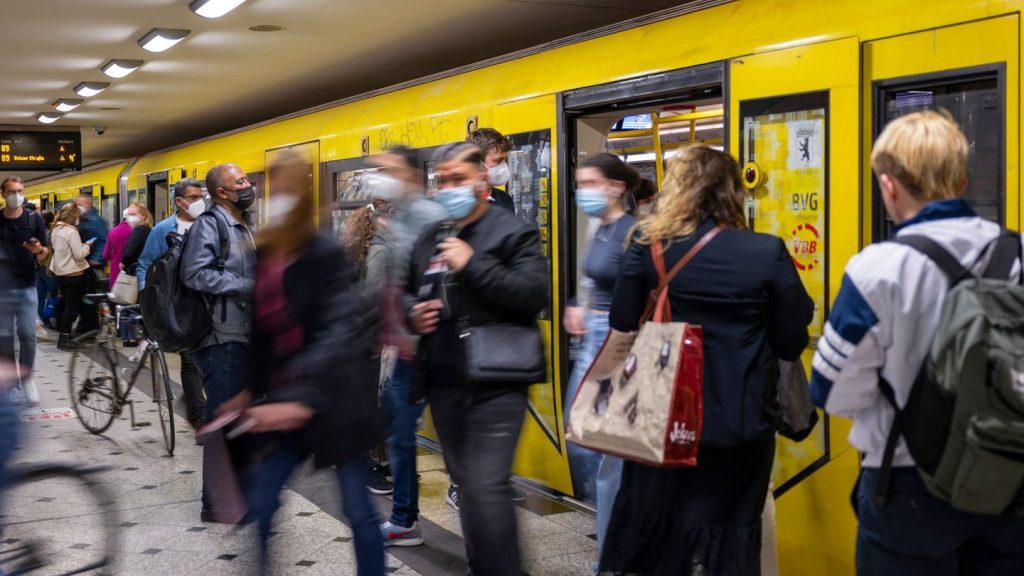 Nahverkehr im Sommer: Berliner U-Bahnen auch in Zukunft ohne Klimaanlagen
