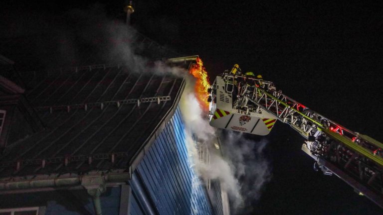 Clausthal-Zellerfeld: Jugendliche nach Brand größter Holzkirche als Zeugen gesucht