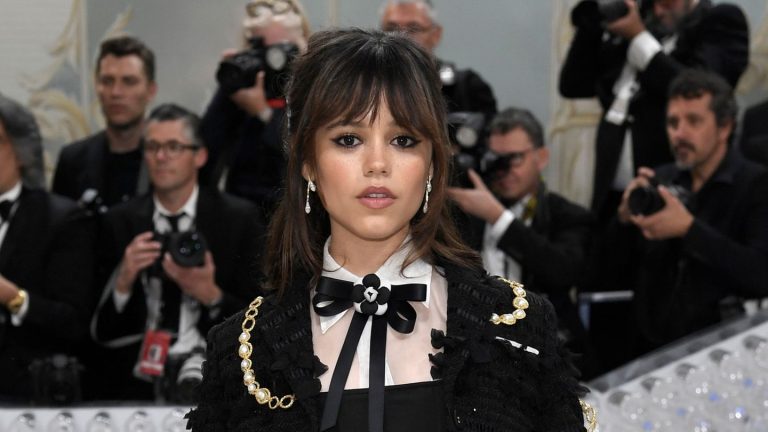 Leute: Jenna Ortega: Fühle mich "unglaublich missverstanden"