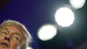 US-Präsident unter Druck: Medien: Trump über eigenen Namen in Epstein-Akten informiert