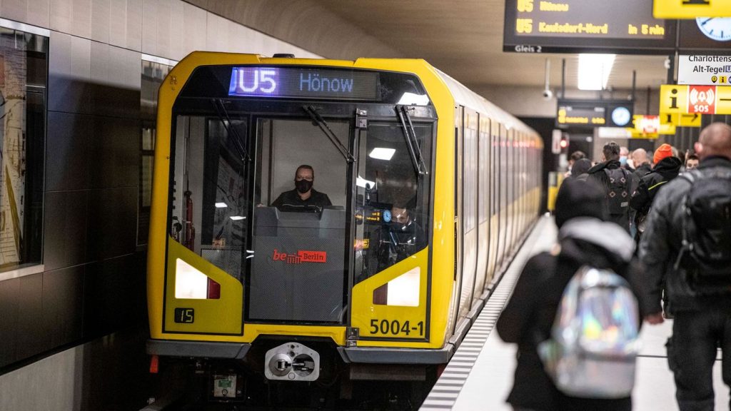 Nahverkehr: BVG holt Bauarbeiten nach - Sperrung auf U5