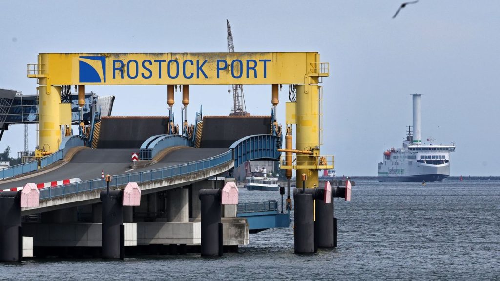 Bundespolizei: Illegale Einreise per Fähre - Kontrollen im Überseehafen