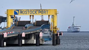 Bundespolizei: Illegale Einreise per Fähre - Kontrollen im Überseehafen