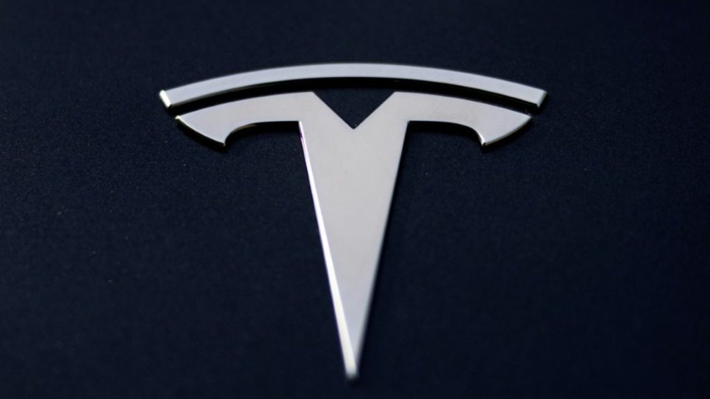 Weniger Verkäufe: Tesla verbucht erneut Gewinnrückgang