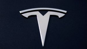 Weniger Verkäufe: Tesla verbucht erneut Gewinnrückgang
