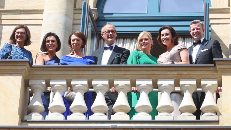 Opern-Spektakel: Roter Teppich für die Politik - Bayreuth-Start nach Gewitter
