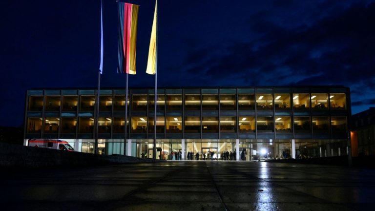 Hakenkreuz auf Stimmzettel: Landtagsverwaltung in Stuttgart erstattet Anzeige