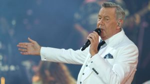 Schlager: "Kaisermania" lockt Zehntausende Schlagerfans ans Elbufer