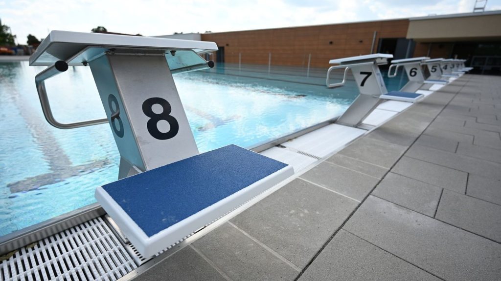 Schwimmbäder: Größtes städtisches Bauprojekt - Bad in Delitzsch eröffnet