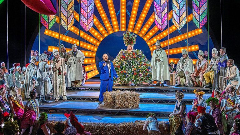 Wagner-Festspiele: Bayreuther "Meistersinger" lassen die Kuh fliegen