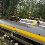 Zugunglück: Einsatzkräfte bereiten Bergung der Waggons vor