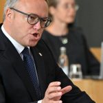 Debatte über längeres Arbeiten: Voigt gegen höheres Renteneintrittsalter