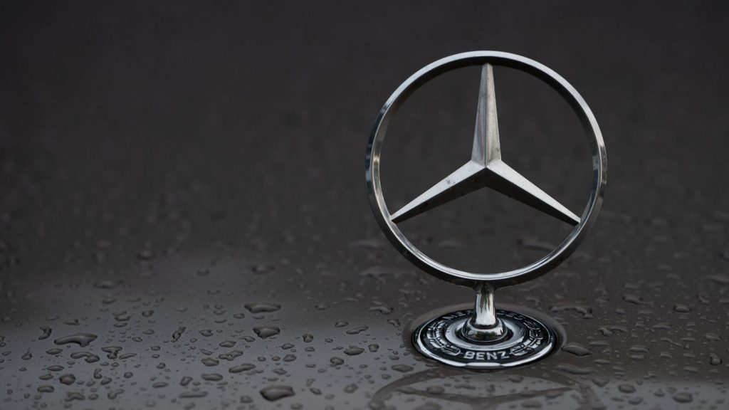 Autobauer: Gewinn bei Mercedes-Benz bricht um mehr als die Hälfte ein