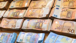 Finanzen: Studie: Kommunen haben höchstes Defizit ihrer Geschichte