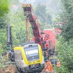 Entgleister Regionalexpress: Experten begutachten Strecke nach Zugunglück