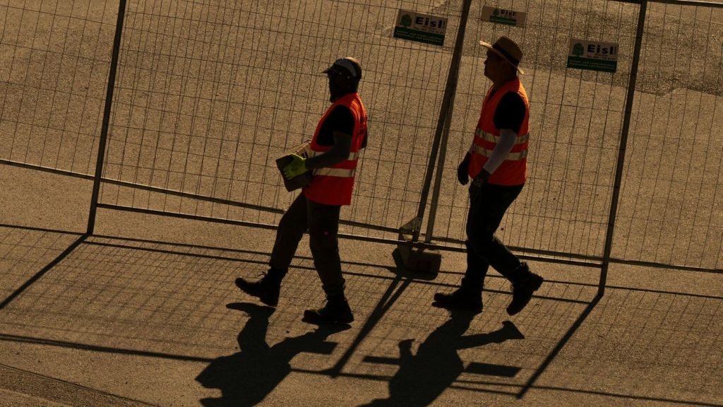 Wirtschaftskrise: Mehr Arbeitslose, mehr Pleiten