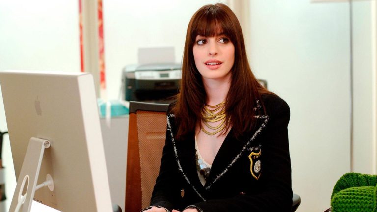 Hollywood-Star: Anne Hathaway zeigt sich erstmals im "Teufel trägt Prada 2"-Look
