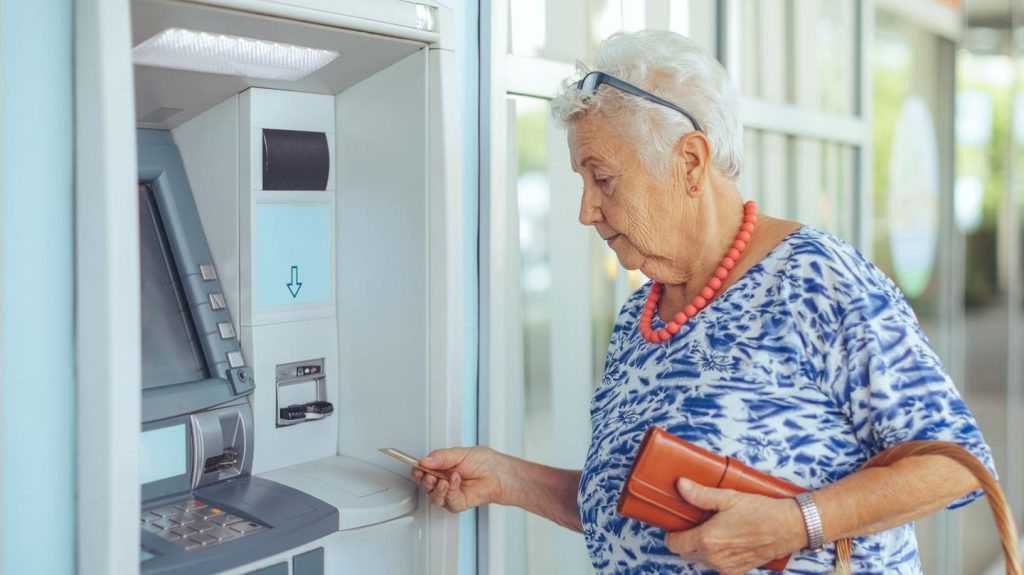 Ruhestand: 4100 Euro Gehalt: So viel Rente kommt laut Formel am Ende heraus