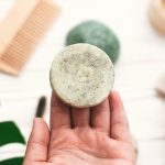 Weniger Müll: Festes Duschgel und Shampoo: Mit Duschbrocken auf Plastik verzichten