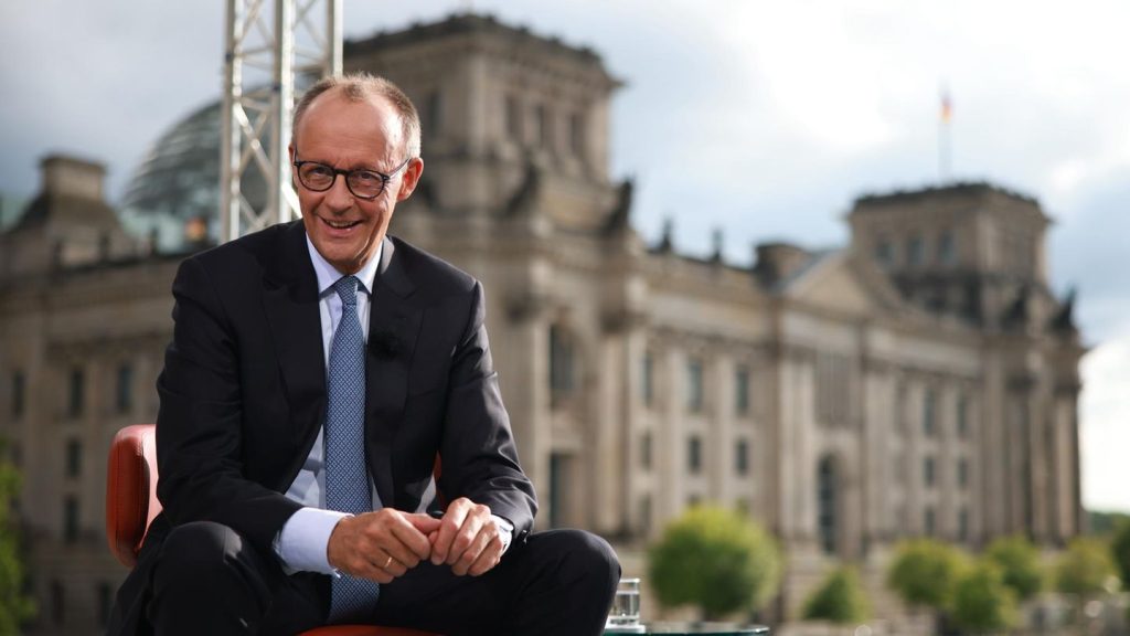 Sommerinterview: "Kein Beinbruch": Wie Merz sich seine Blamage schönredet