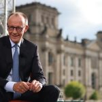 Sommerinterview: "Kein Beinbruch": Wie Merz sich seine Blamage schönredet