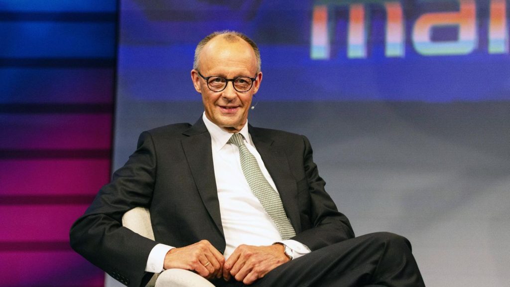 Streit um Regenbogenflagge: "Ein Clown als Kanzler": Friedrich Merz erntet Kritik für "Zirkuszelt"-Spruch