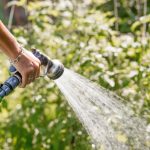 Sommersaison: Gartenbrause von Gardena zum heißen Preis: Garten-Angebote am Dienstag