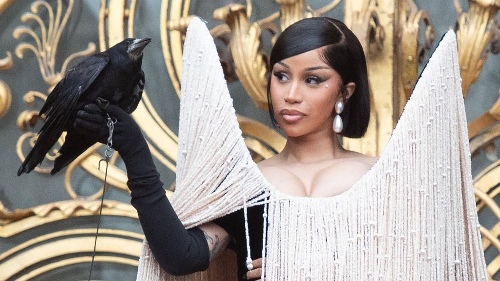 Haute Couture: Schaulaufen in Paris: Diese Stars schossen den Vogel ab