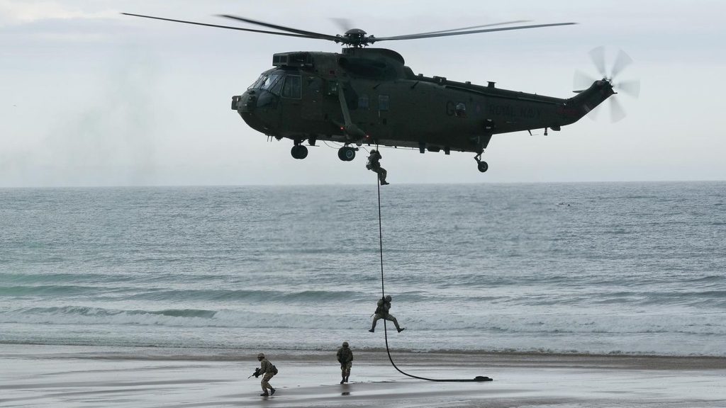 Schädliche Abgase: An Krebs erkrankte Piloten verklagen britisches Verteidigungsministerium