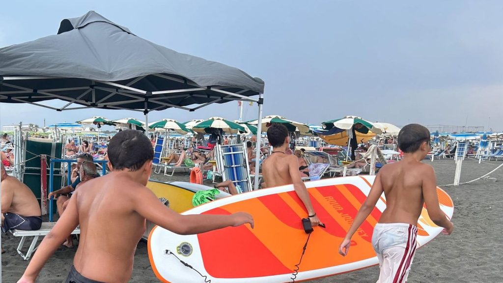 Italien: 17-Jähriger stirbt in selbst gegrabenem Sandloch am Strand