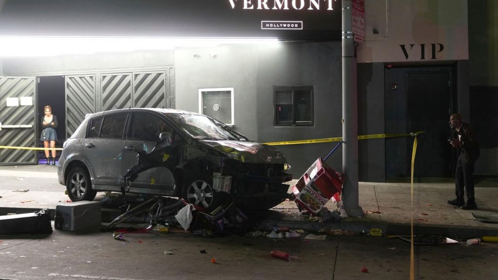 USA: Auto fährt in Los Angeles in Menschenmenge: Fahrer in Polizeigewahrsam